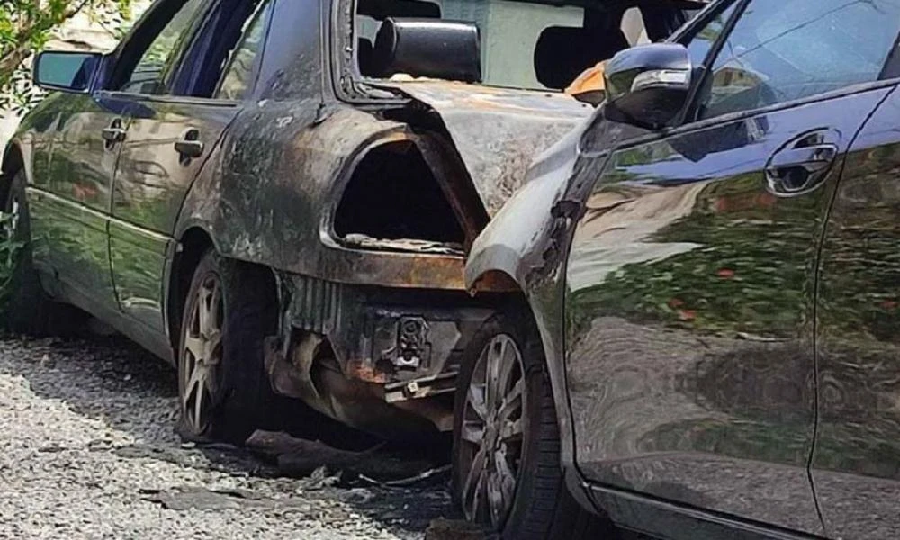 Κρήτη: Κάηκαν 3 αυτοκίνητα σε Ρέθυμνο και Χανιά- Το ένα ήταν σε κίνηση